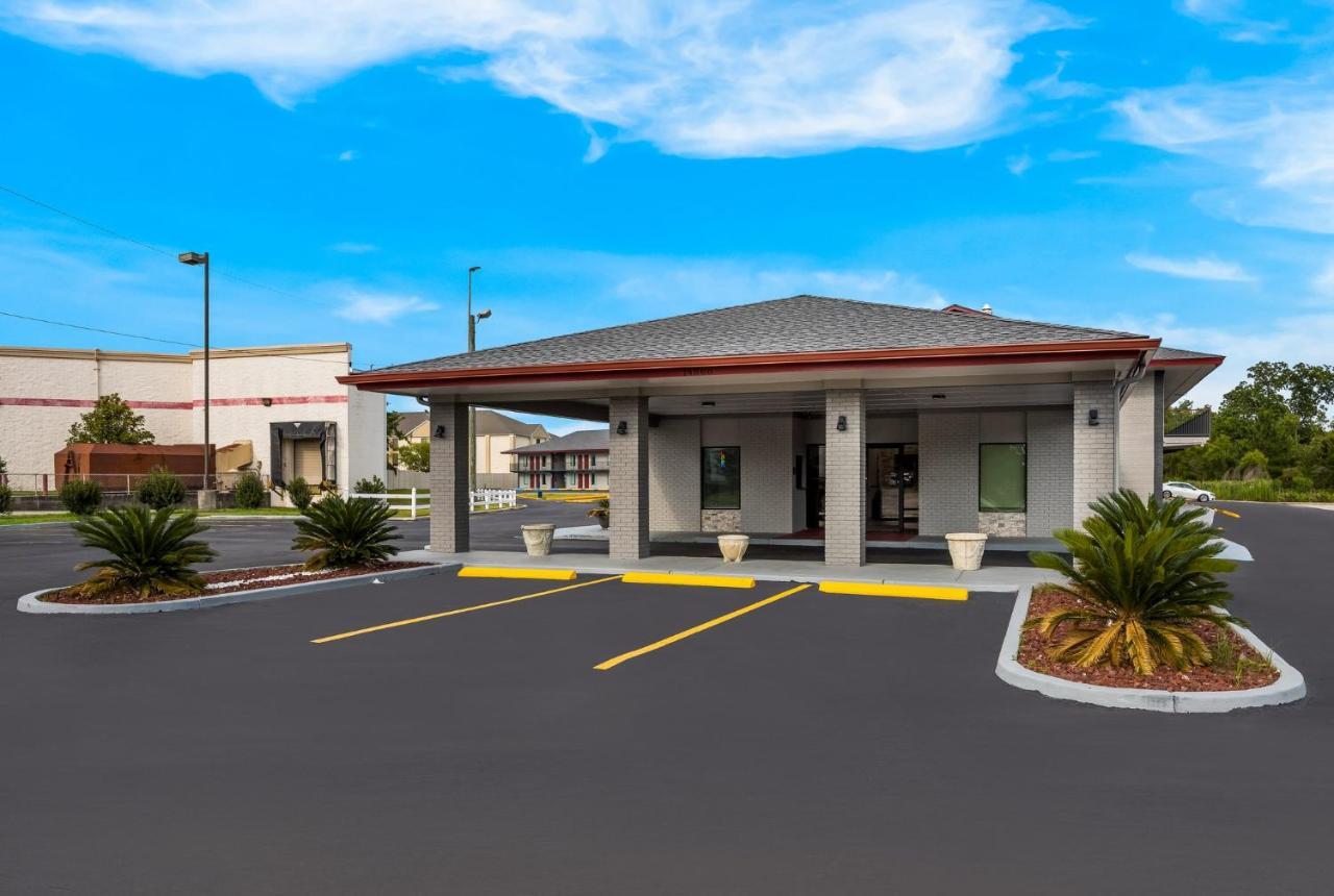 Red Roof Inn & Suites תומאסוויל מראה חיצוני תמונה