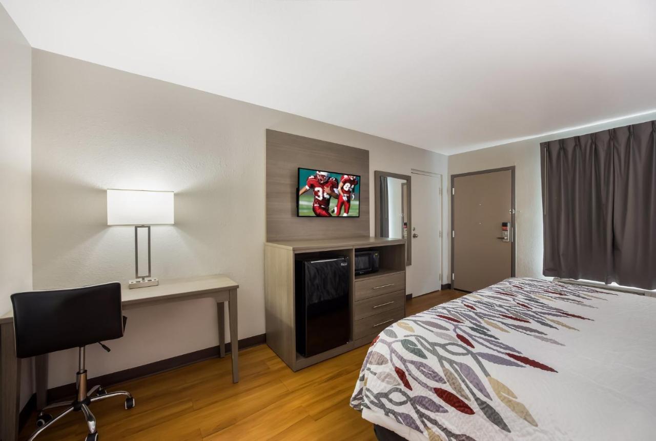 Red Roof Inn & Suites תומאסוויל מראה חיצוני תמונה