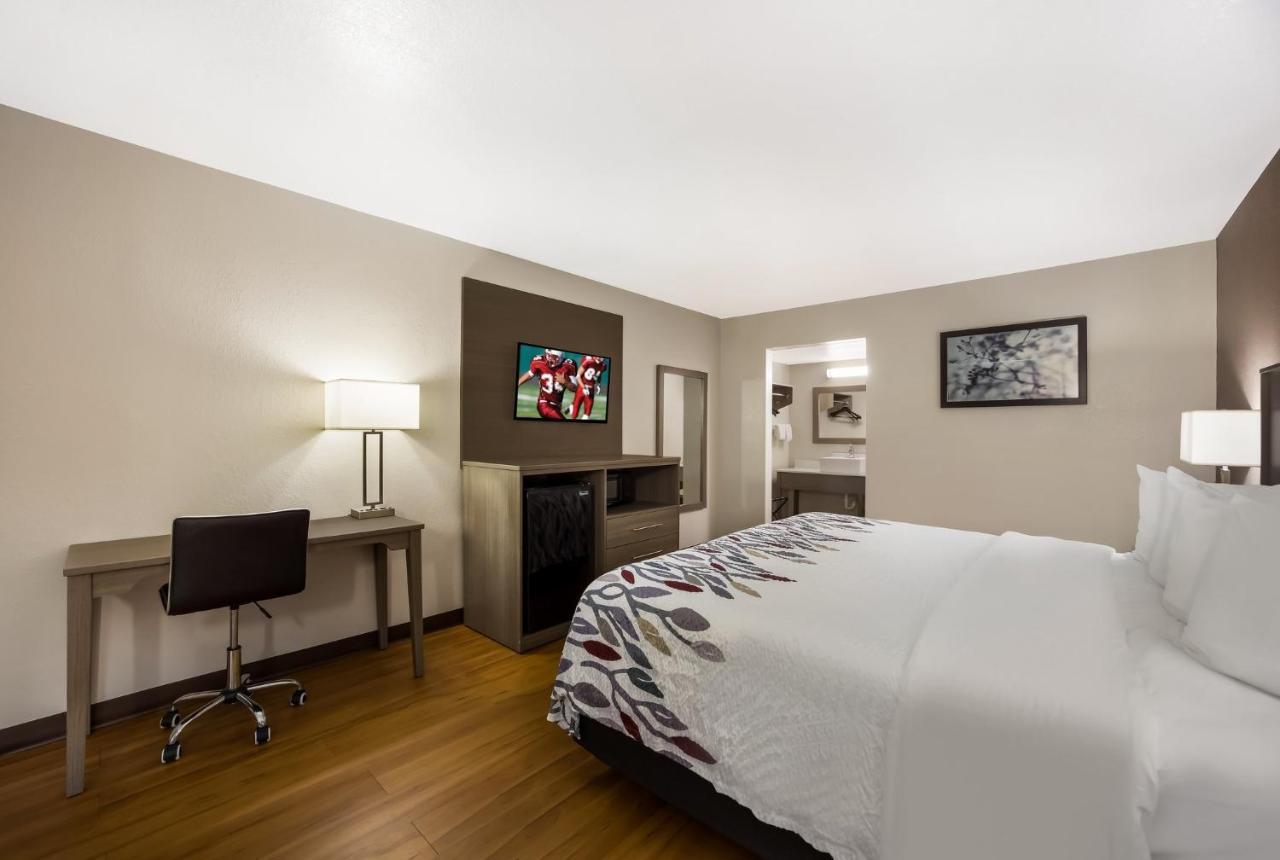 Red Roof Inn & Suites תומאסוויל מראה חיצוני תמונה