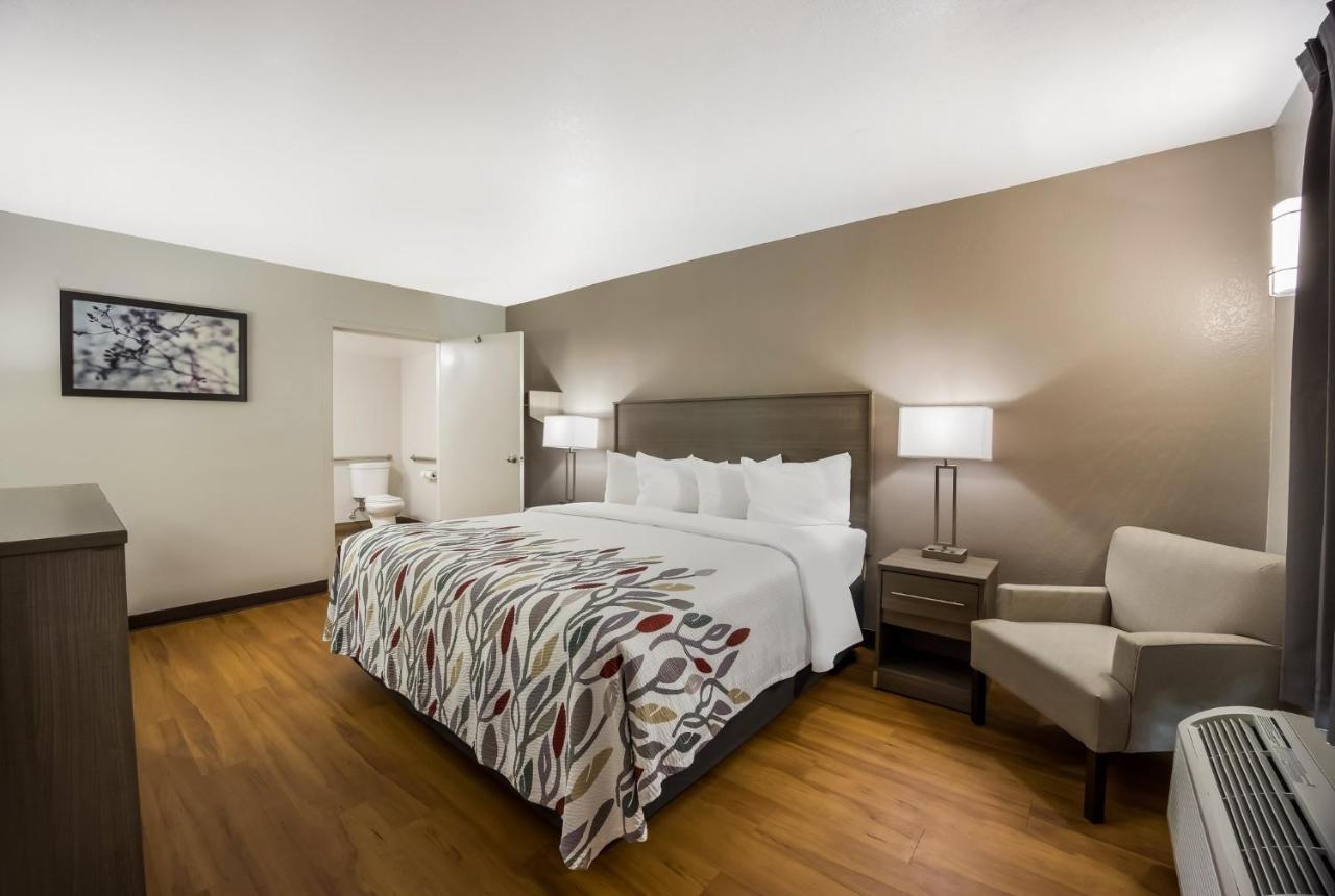 Red Roof Inn & Suites תומאסוויל מראה חיצוני תמונה