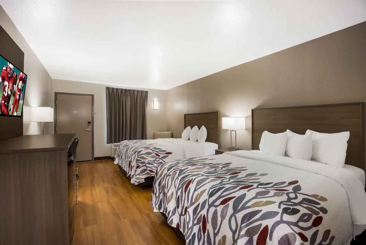 Red Roof Inn & Suites תומאסוויל מראה חיצוני תמונה